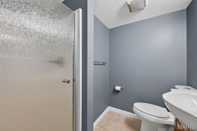 7828 Kenrick Manor Drive, Shrewsbury, MO 63119