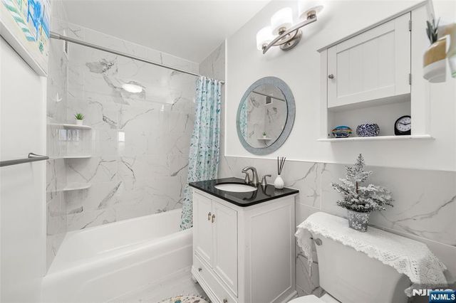 7855 Boulevard East 9H, North Bergen, NJ 07047