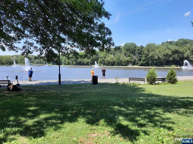 7855 Boulevard East 9H, North Bergen, NJ 07047