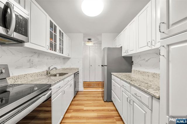 7855 Boulevard East 9H, North Bergen, NJ 07047