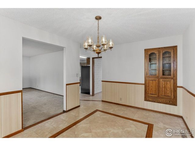 15655 Mossrock Dr, Longmont, CO 80503