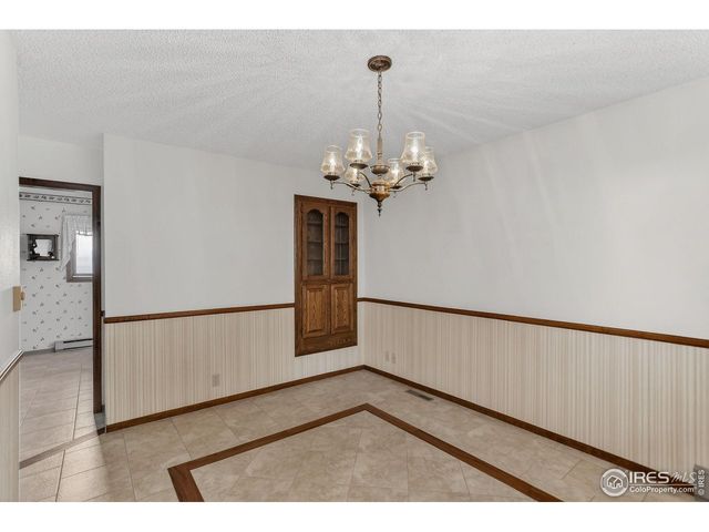 15655 Mossrock Dr, Longmont, CO 80503