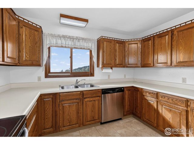 15655 Mossrock Dr, Longmont, CO 80503