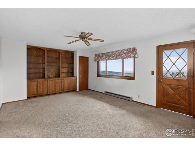 15655 Mossrock Dr, Longmont, CO 80503