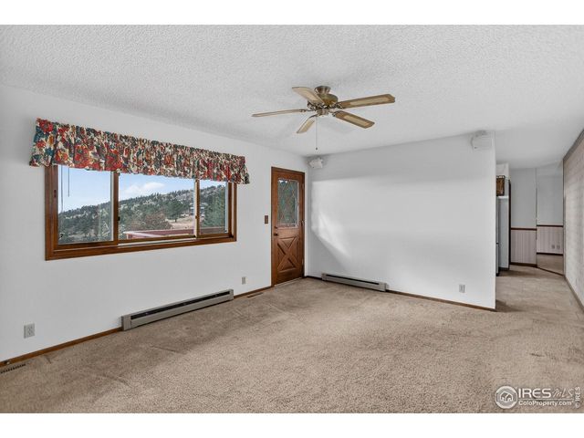 15655 Mossrock Dr, Longmont, CO 80503