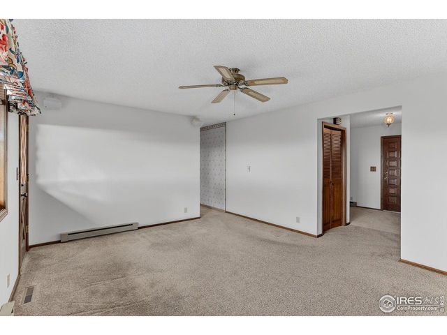 15655 Mossrock Dr, Longmont, CO 80503
