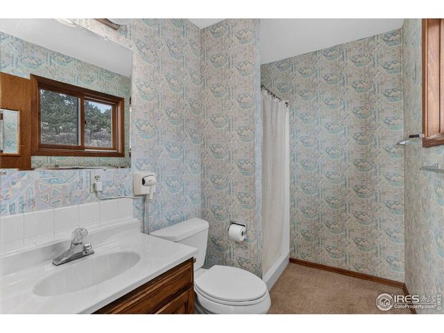 15655 Mossrock Dr, Longmont, CO 80503