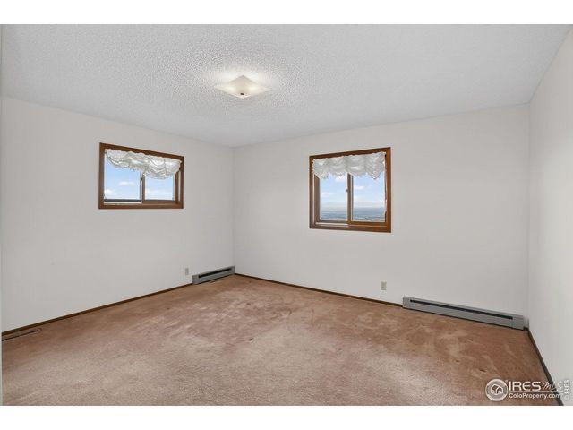 15655 Mossrock Dr, Longmont, CO 80503
