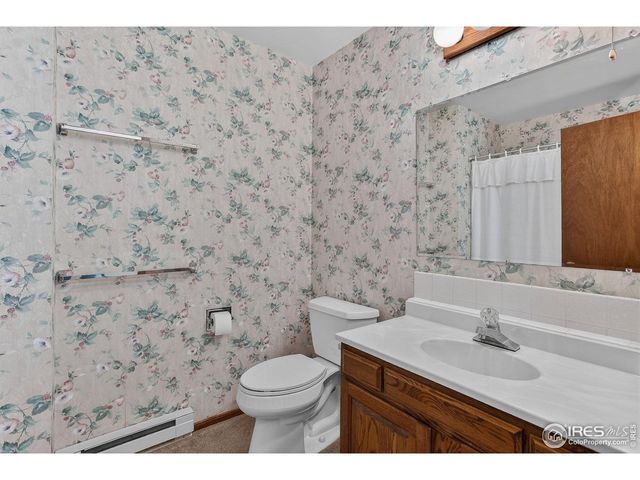 15655 Mossrock Dr, Longmont, CO 80503