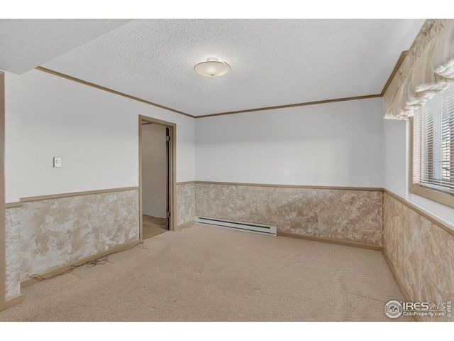 15655 Mossrock Dr, Longmont, CO 80503