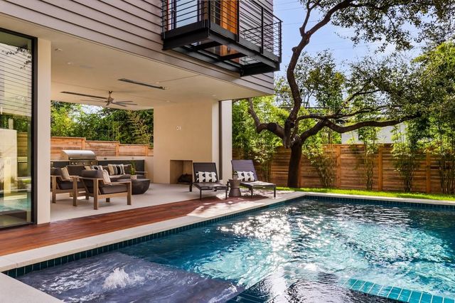 2308 Hartford RD, Austin, TX 78703