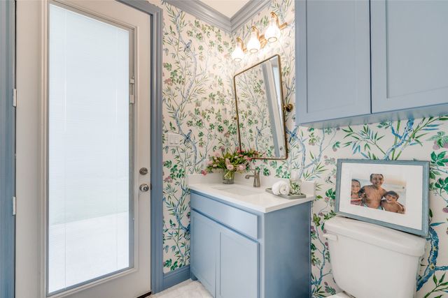 11008 Familia Real Drive, Benbrook, TX 76126