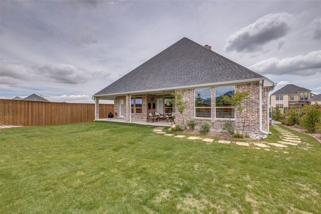 11008 Familia Real Drive, Benbrook, TX 76126