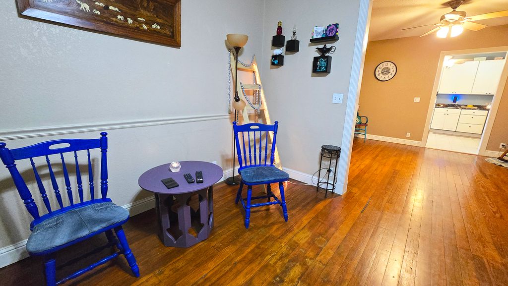 Image 17 of property listing at 322 Linden Avenue, Centralia, IL 62801