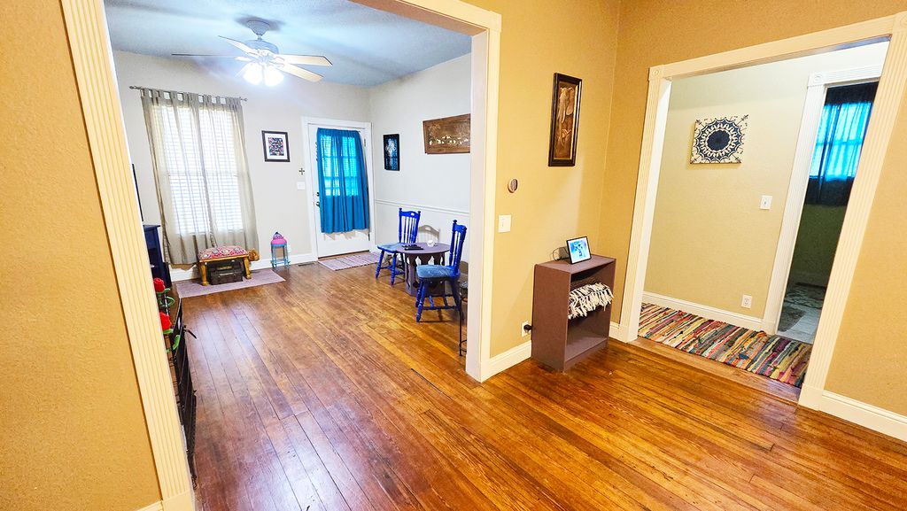 Image 18 of property listing at 322 Linden Avenue, Centralia, IL 62801