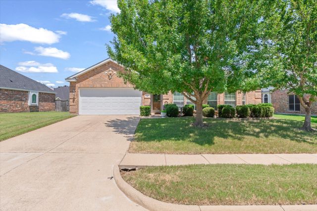 2114 Pecan Ridge Drive, Forney, TX 75126