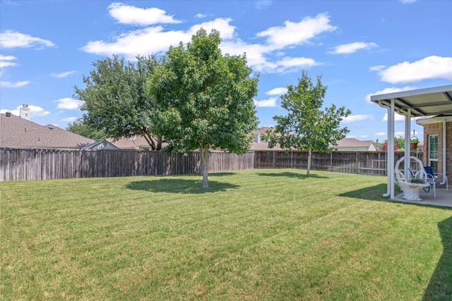 2114 Pecan Ridge Drive, Forney, TX 75126