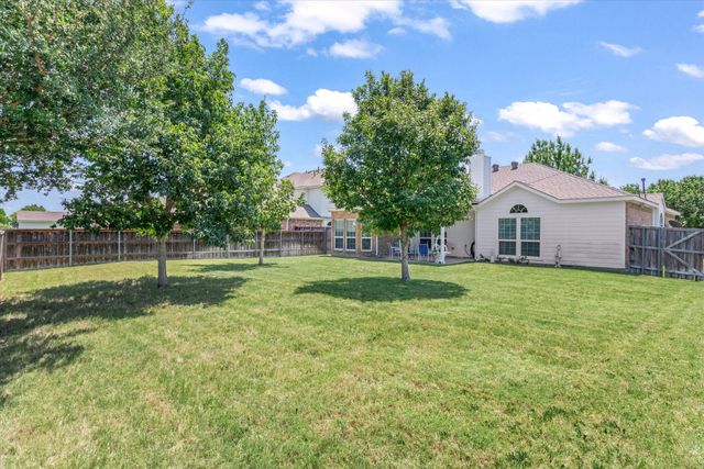 2114 Pecan Ridge Drive, Forney, TX 75126