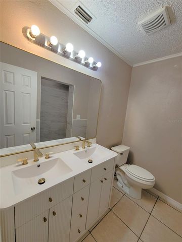 6301 BREEZEWOOD STREET, Orlando, FL 32818