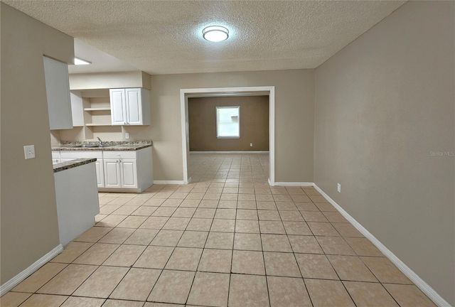 6301 BREEZEWOOD STREET, Orlando, FL 32818