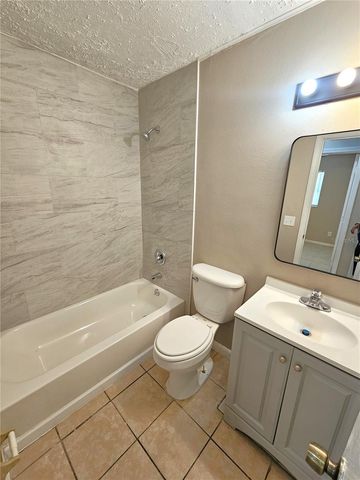 6301 BREEZEWOOD STREET, Orlando, FL 32818