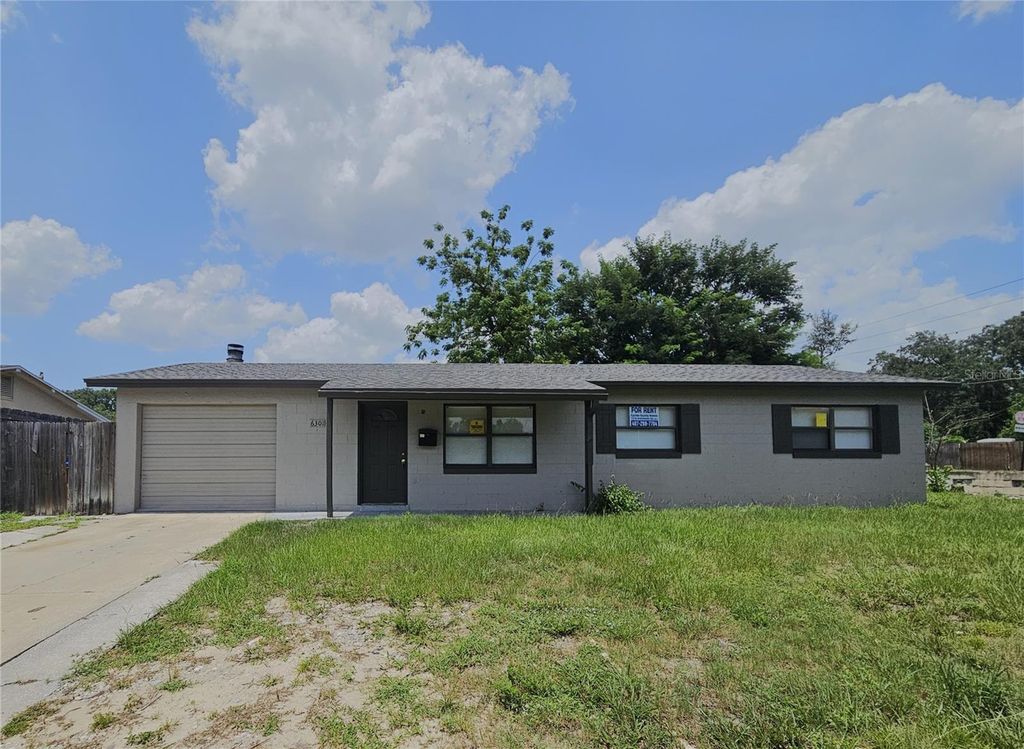 6301 BREEZEWOOD STREET, Orlando, FL 32818