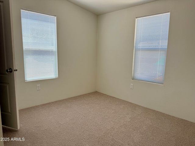 19370 E ABBOTT Street, Black Canyon City, AZ 85324