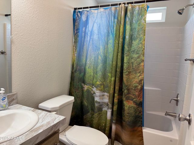 19370 E ABBOTT Street, Black Canyon City, AZ 85324