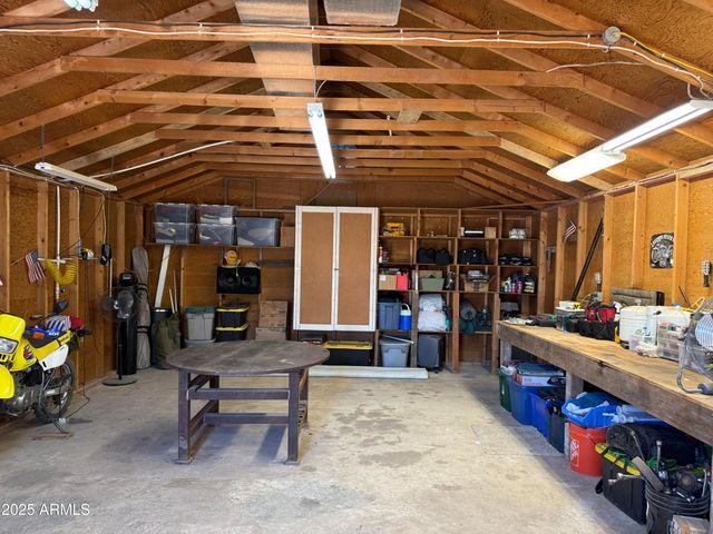 19370 E ABBOTT Street, Black Canyon City, AZ 85324