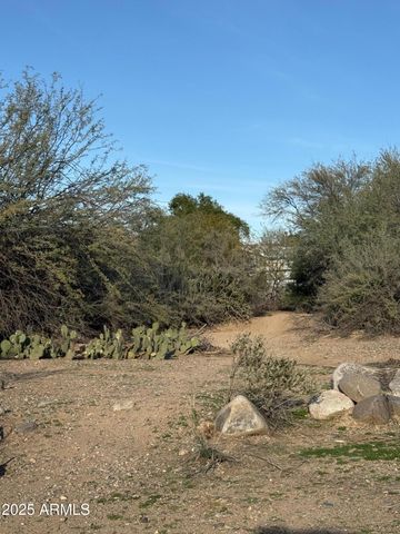 19370 E ABBOTT Street, Black Canyon City, AZ 85324