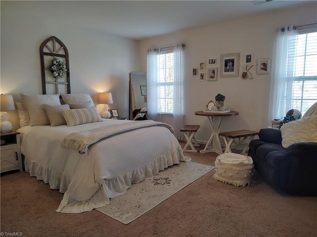 4222 Salem Springs Court, Winston-salem, NC 27107