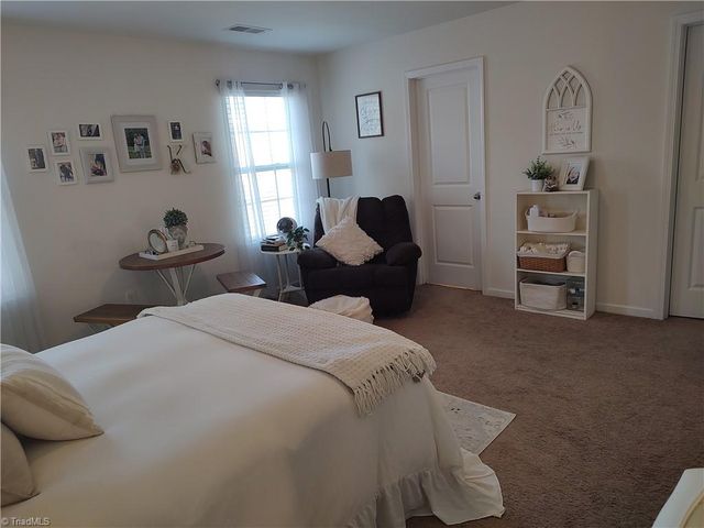 4222 Salem Springs Court, Winston-salem, NC 27107