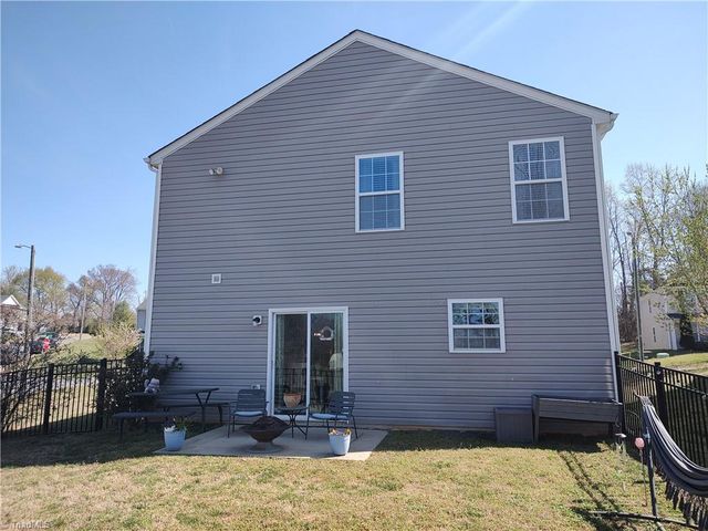 4222 Salem Springs Court, Winston-salem, NC 27107