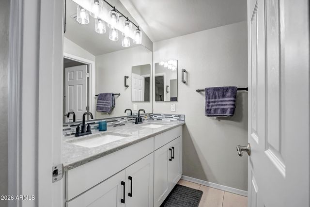 4239 E BOSTON Street, Gilbert, AZ 85295