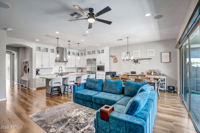 4239 E BOSTON Street, Gilbert, AZ 85295
