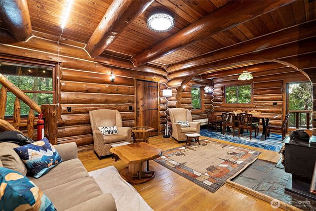 44725 SE 71st Street, Snoqualmie, WA 98065
