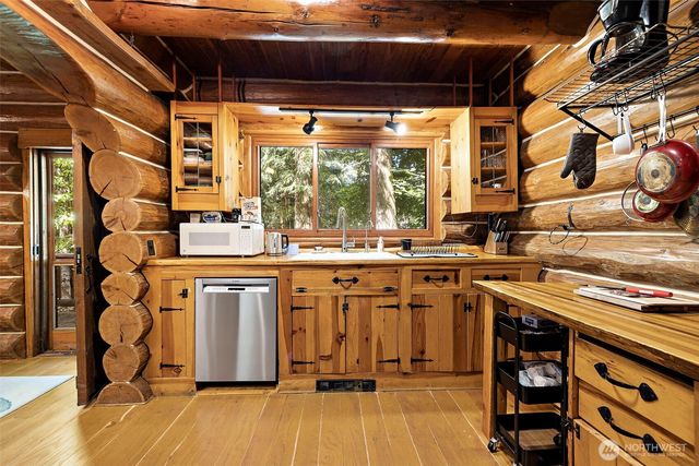 44725 SE 71st Street, Snoqualmie, WA 98065