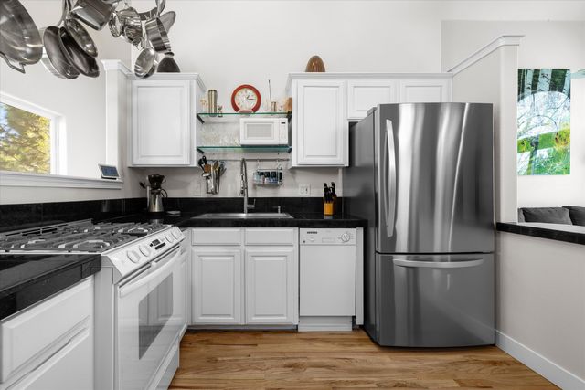 56 NW Shasta Place, Bend, OR 97703