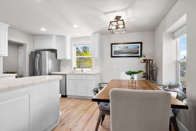 56 NW Shasta Place, Bend, OR 97703