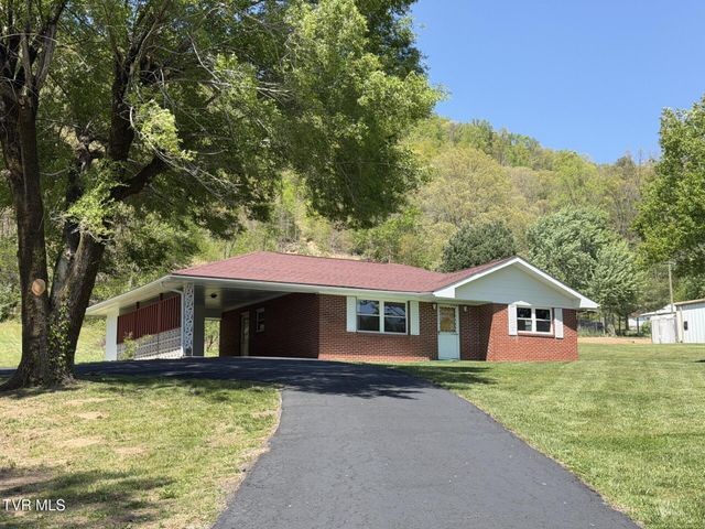 487 Right Poor Valley Road, Pennington Gap, VA 24277