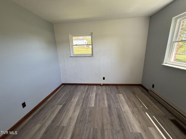 487 Right Poor Valley Road, Pennington Gap, VA 24277