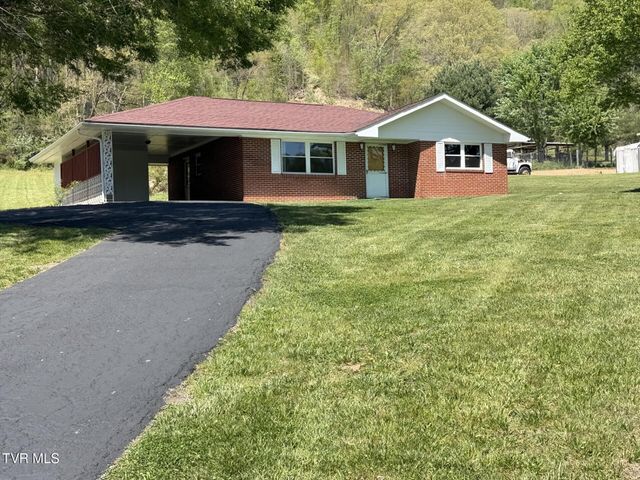487 Right Poor Valley Road, Pennington Gap, VA 24277
