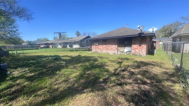 7627 Kellwood Drive, Houston, TX 77040