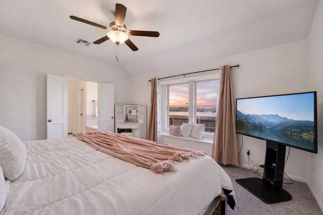 210 Helen RD, Hutto, TX 78634