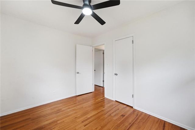 2404 NE Shady Lane Drive, Gladstone, MO 64118