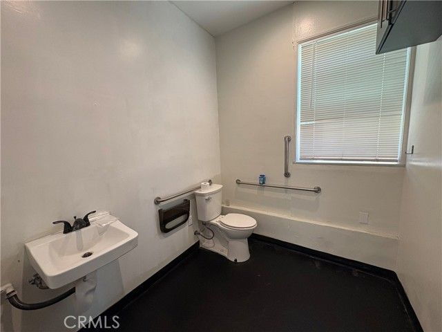 3012 E 7th Street, Long Beach, CA 90804