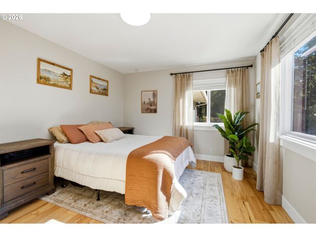 9610 STATE St, Salem, OR 97317
