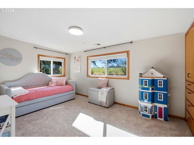 9610 STATE St, Salem, OR 97317