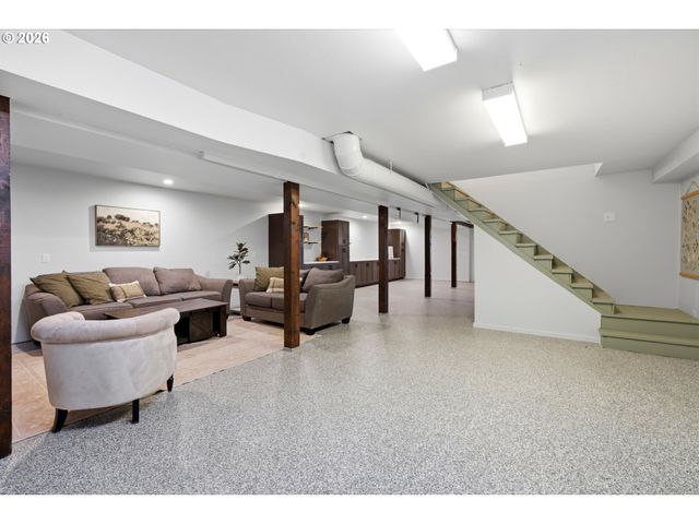 9610 STATE St, Salem, OR 97317