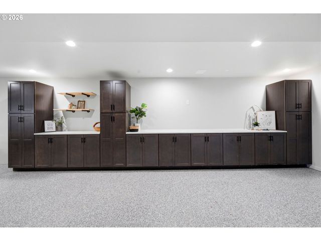 9610 STATE St, Salem, OR 97317